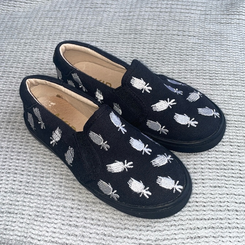 NEW AKID DreamWorks Good Luck Trolls Collection slip-on boy black sneakers Sz 11